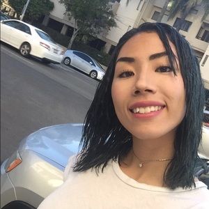 Meet your Posher, Tia